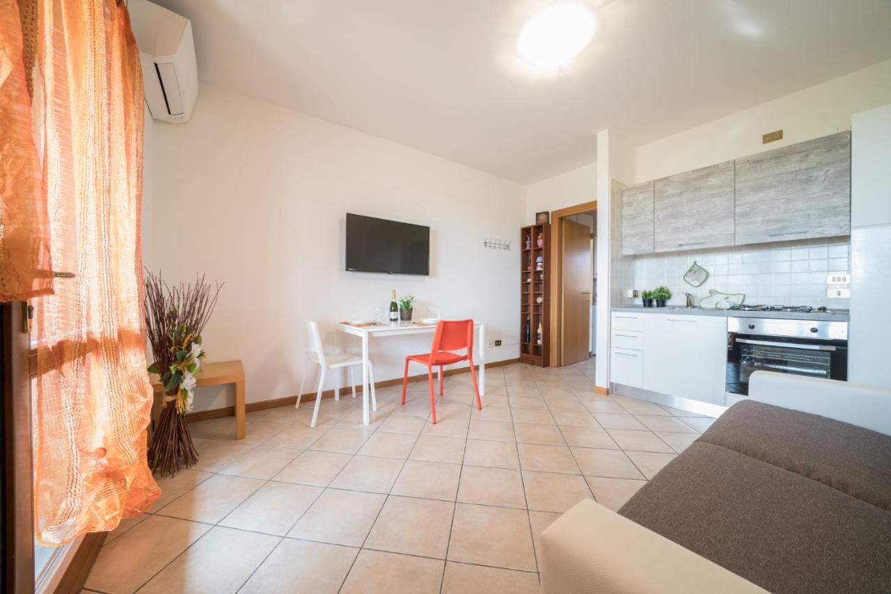 Gardappartamenti Cascinale Pool Desenzano del Garda Exterior foto